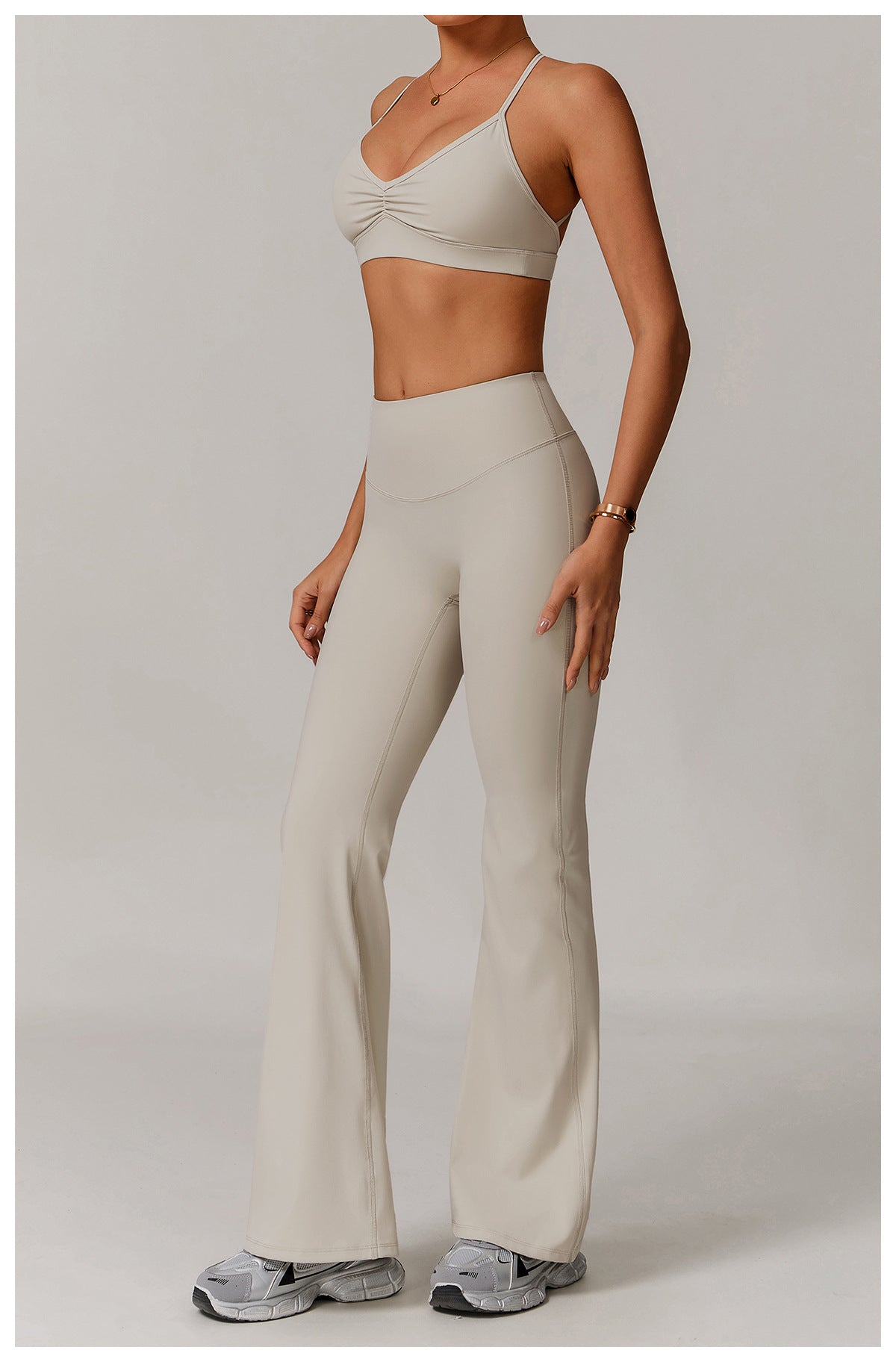 Ana Yoga Flared pants