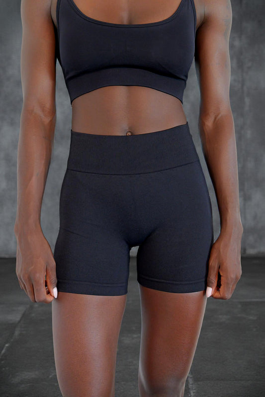 Lya Short