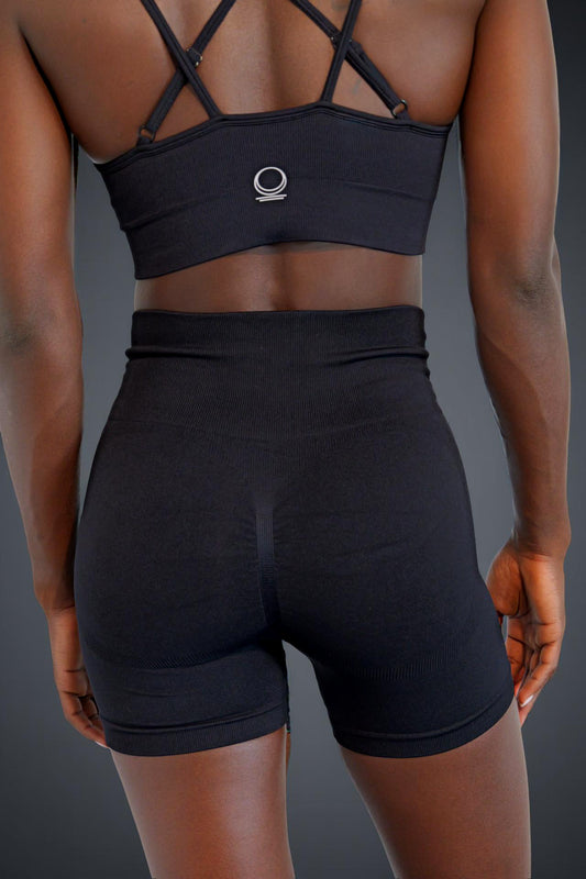 Lya Short