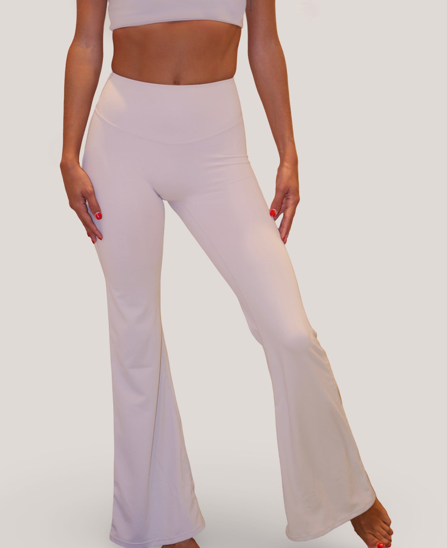 Ana Yoga Flared pants