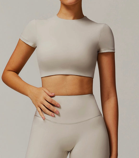 Ana Yoga Short sleeve top