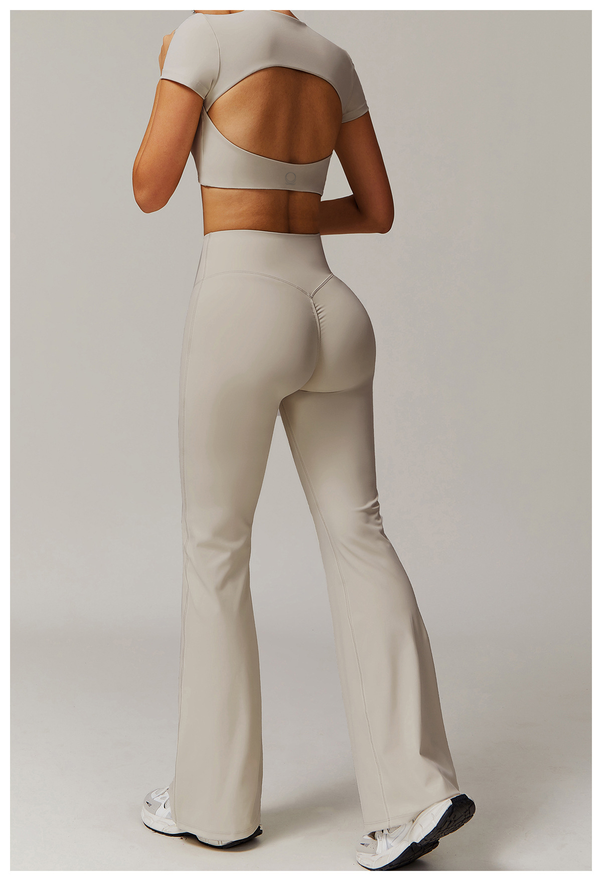 Ana Yoga Short sleeve top